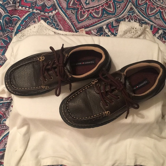 Tommy Hilfiger boys leather tie shoes - Picture 3 of 4